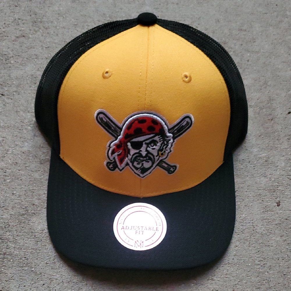 Mitchell & Ness Yellow Black Pittsburgh Pirates Trucker Hat Snapback MLB New